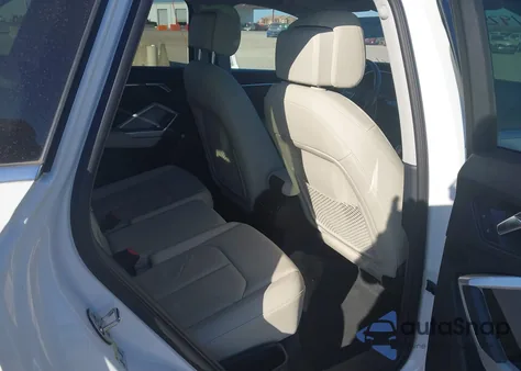 2021 Audi Q3 Premium Plus 45 Tfsi S Line Quattro Tiptronic z USA, uszkodzony, nr VIN WA1EECF31M1154057